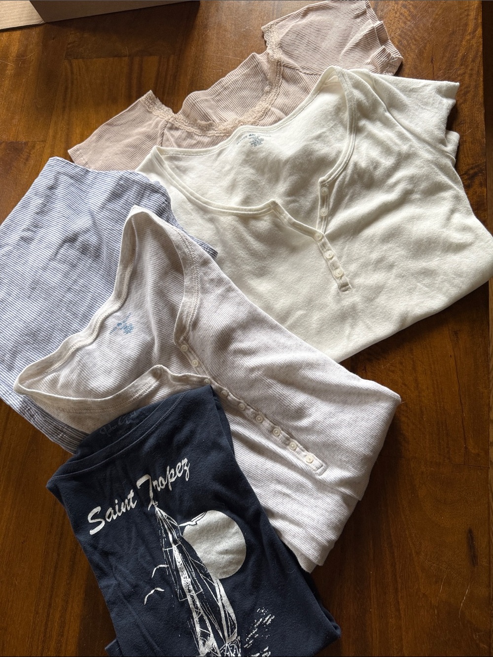 Brandy Melville Lot of 5 new items